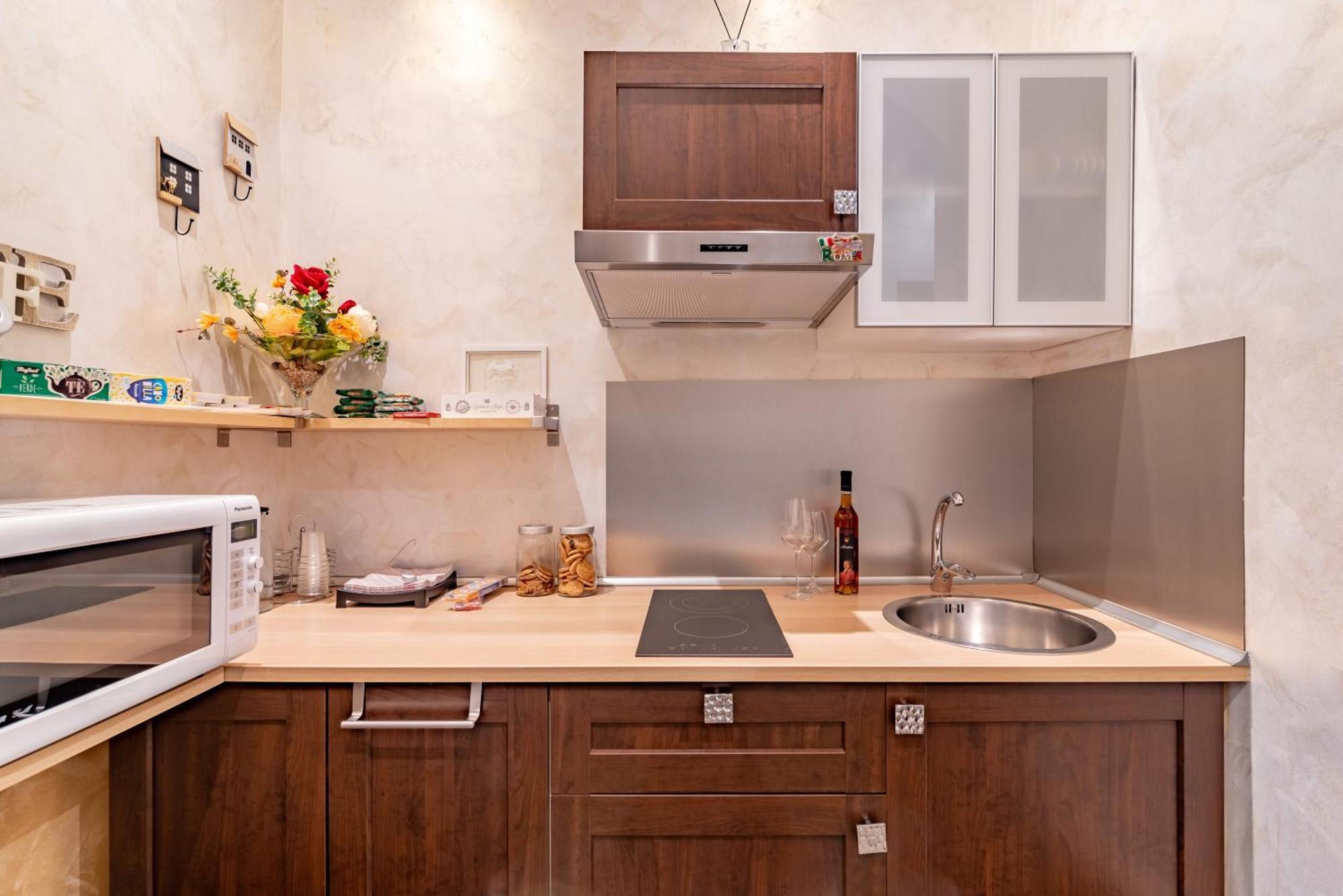 Alis Laura Guest House - 150M From Piazza Bologna Metro And 10 Minutes From The Colosseum Luaran gambar