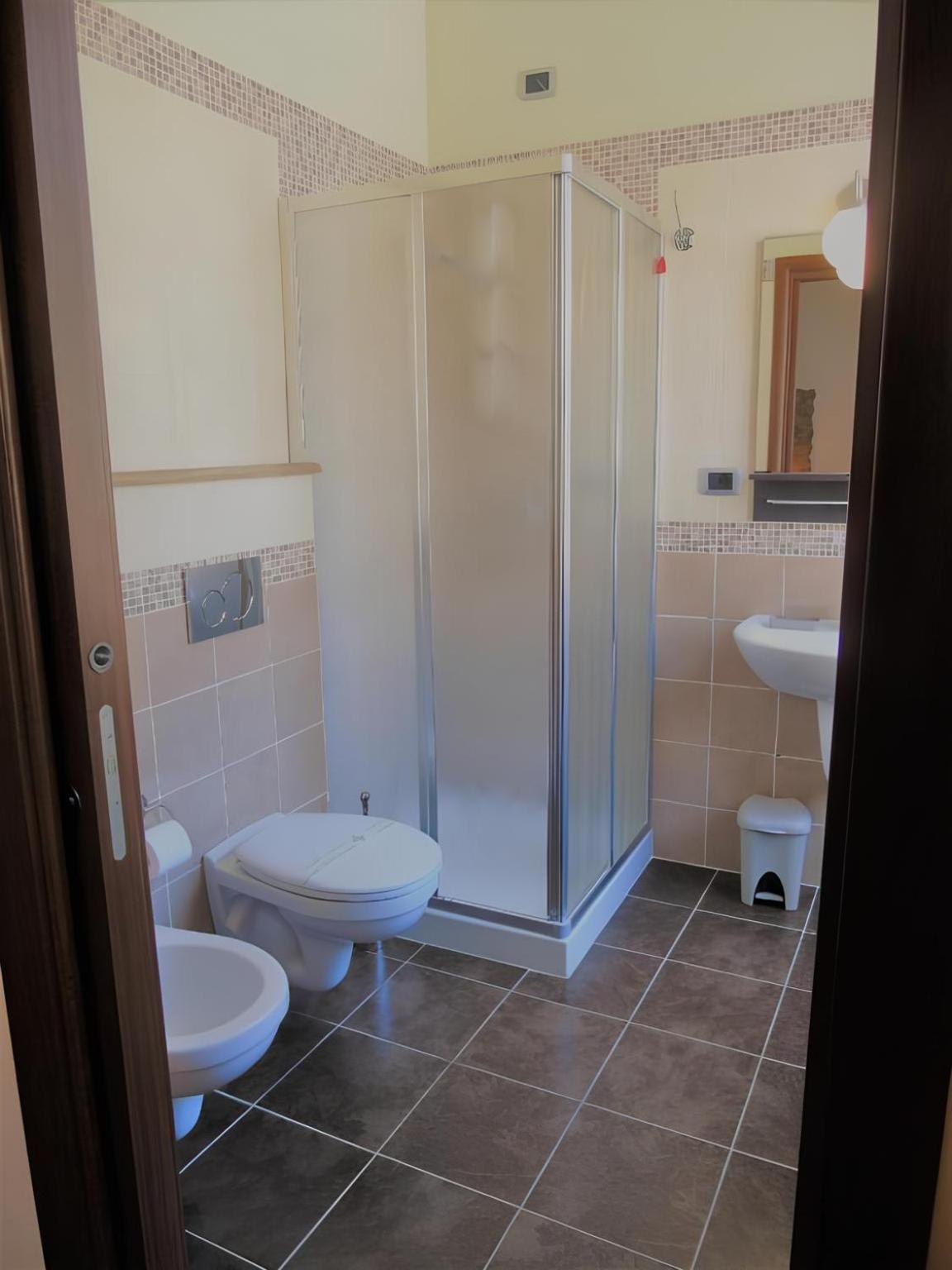 Alis Laura Guest House - 150M From Piazza Bologna Metro And 10 Minutes From The Colosseum Luaran gambar