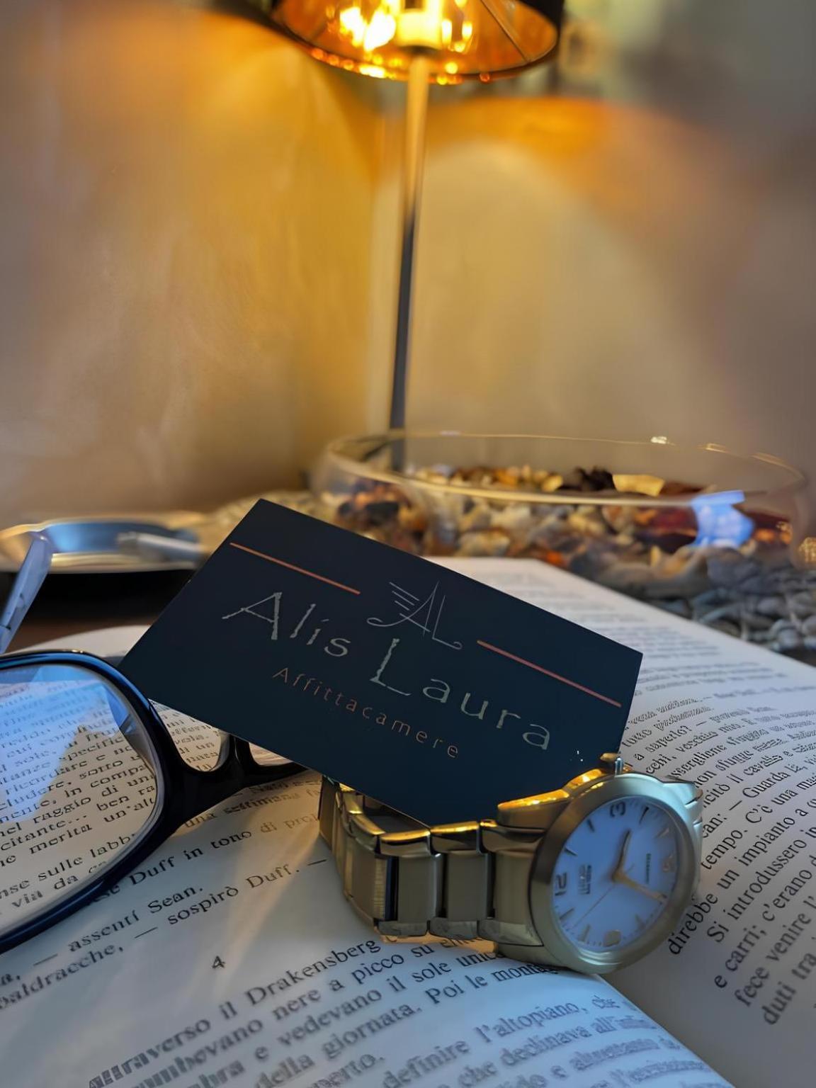 Alis Laura Guest House - 150M From Piazza Bologna Metro And 10 Minutes From The Colosseum Luaran gambar